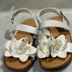 Cat & Jack girls white floral sandals.
